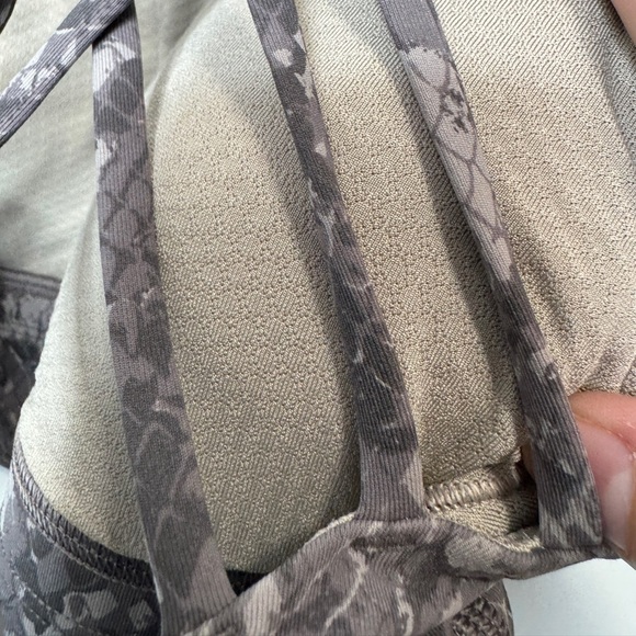 Lululemon Free to Be High Neck Bra Grey - Picture 9 of 9